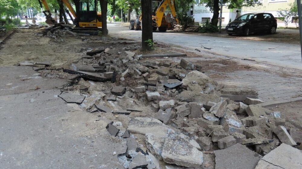 Novi Sad: Počela rekonstrukcija parkinga u Save Kovačevića 1