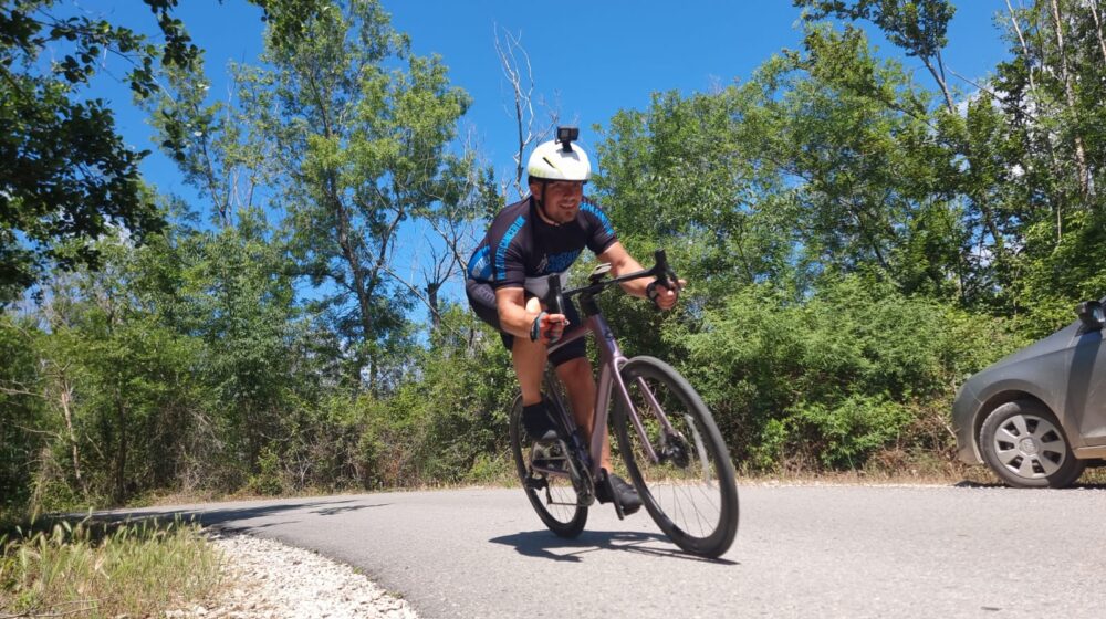 Od Beograda do Londona biciklom: Ivan Lazić preći će 2.000 kilometara kako bi pomogao porodici iz Pančeva 1