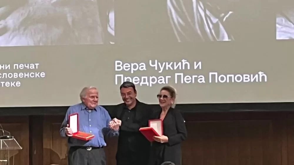 Zlatni pečat Jugoslovenske kinoteke svečano uručen Veri Čukić i Predragu Popoviću 1