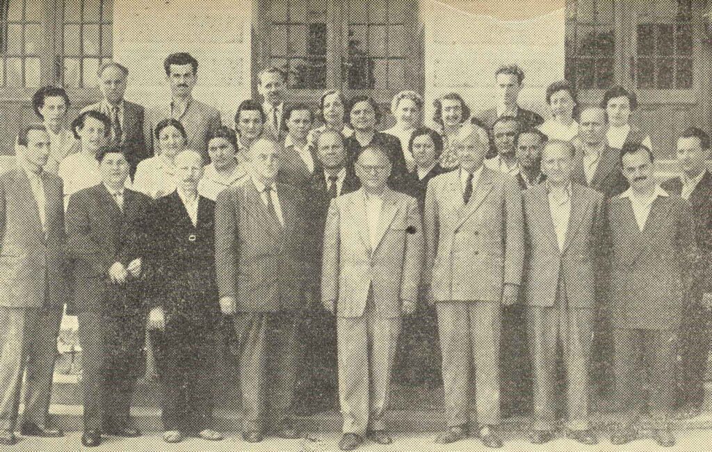 Školu shvatali ozbiljno, izlazili na korzo a park je bio za ljubav: Sećanje maturanata Kragujevačke gimnazije na proslavi 65 godina mature 4