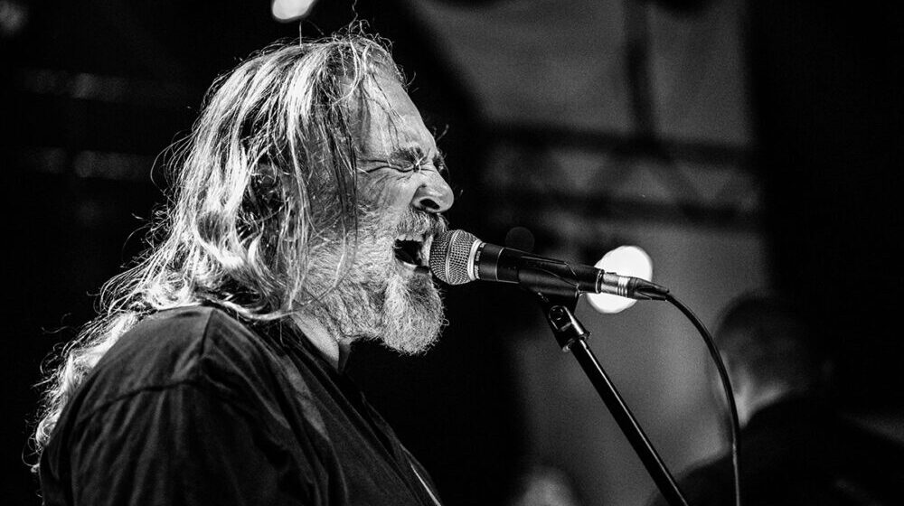 Nikola Vranjković ima novi EP „Teorija zabave“ 1