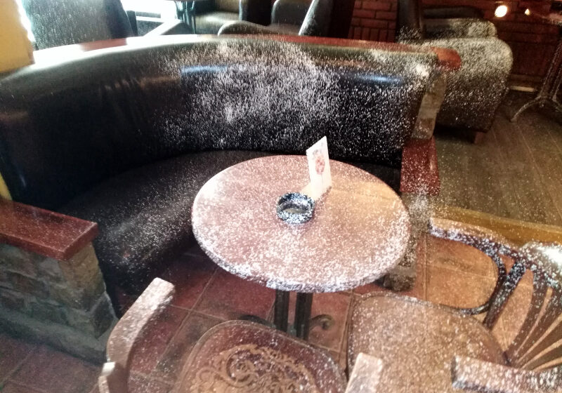 OK Radio povodom incidenta u kafiću "No comment": Kazniti nasilje u kom je ugrožena i bezbednost novinara 1