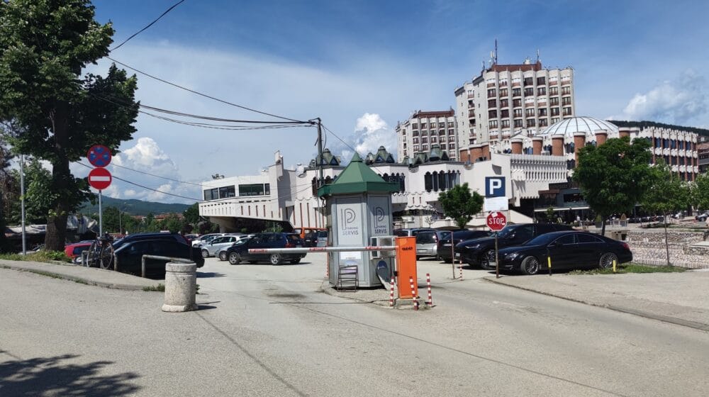 Koliko su poskupele usluge parkiranja i “pauk” službe u Novom Pazaru 1