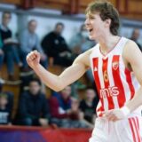U Crvenoj zvezdi misle na budućnost, Radaković potpisao seniorski ugovor 1