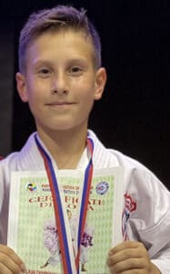 Mladi Užičanin i njegov trener osvojili zlatne medalje na prvenstvu Balkana u karateu 2