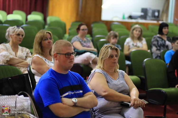 Kragujevac: Osobe sa invaliditetom lake mete internet predatora 2