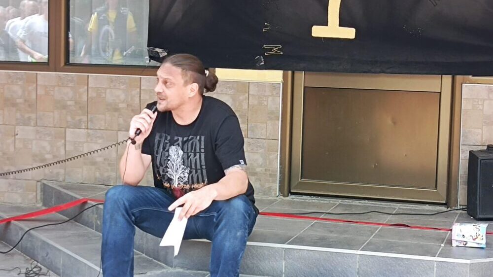 Protest u Majdanpeku: Ne damo Staricu, Starica je carica! 5 Protest u Majdanpeku: Ne damo Staricu, Starica je carica! 5