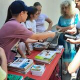 Akcija "Prodajem svoje, kupujem tvoje": Leskovački đaci pomažu drugovima da kupe udžbenike 5