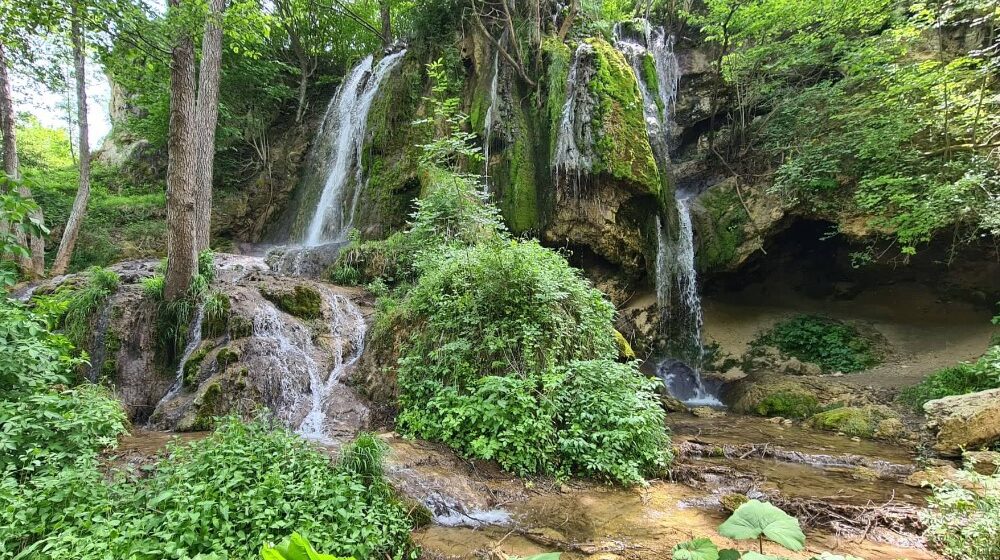 Knjaževac: Dolina vodopada Bigar - čudo prirode koje treba videti 1