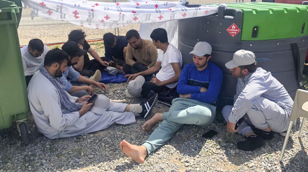 Evakuisani Avganistanci zaglavili u bazi SAD Bondstil na Kosovu 1