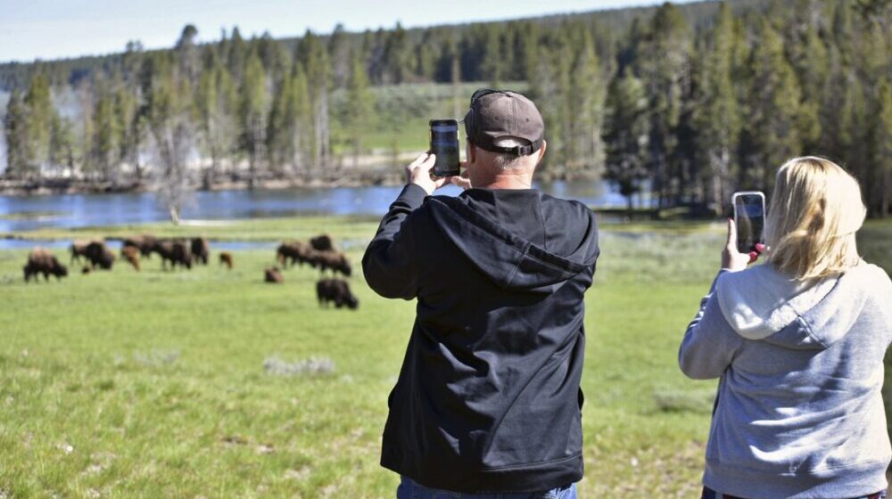 Čuveni američki park Jelouston delimično ponovo otvoren posle rekordnih poplava 1