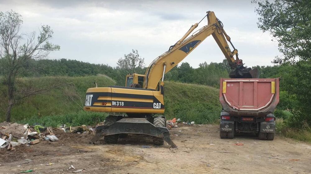 JKSP “Zaječar”: Počelo uklanjanje divlje deponije u ataru sela Rgotina 1