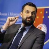 Elmedin Konaković: Protiv je Povorke ponosa, novinare naziva frustriranim i bolesnim, druži se s kriminalcima, kritičarima poručuje - dolazimo po vas 13
