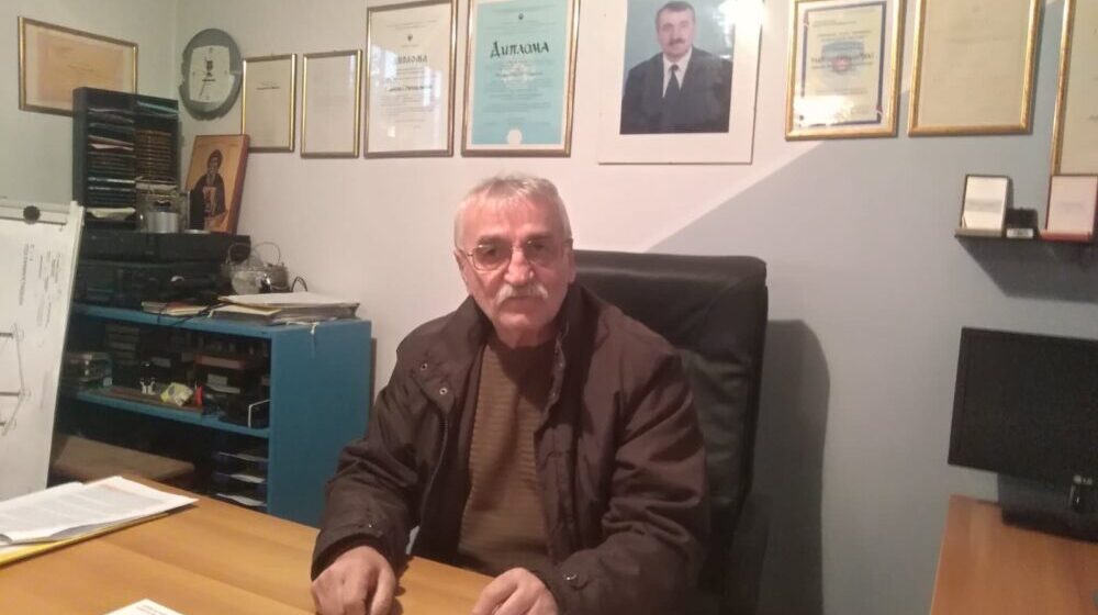 "Pokušaji likvidacije, montirano suđenje i pretnje": Radisav Gvozdenović, jedini načelnik policije koji je odbio da bije učesnike građanskog protesta '96 1