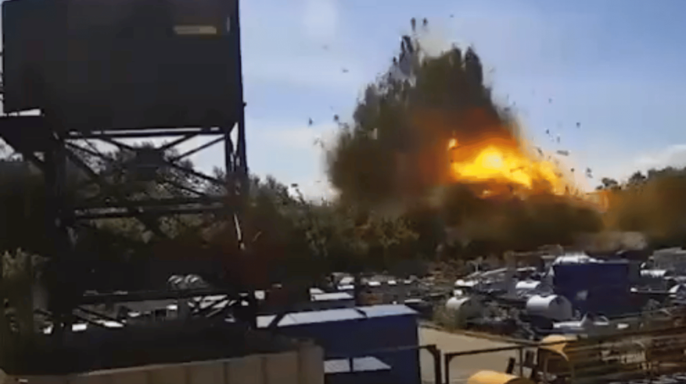 (VIDEO) Zelenski objavio snimak napada na tržni centar u Kremenčuku, pojavili se i snimci iz obližnjeg parka 1