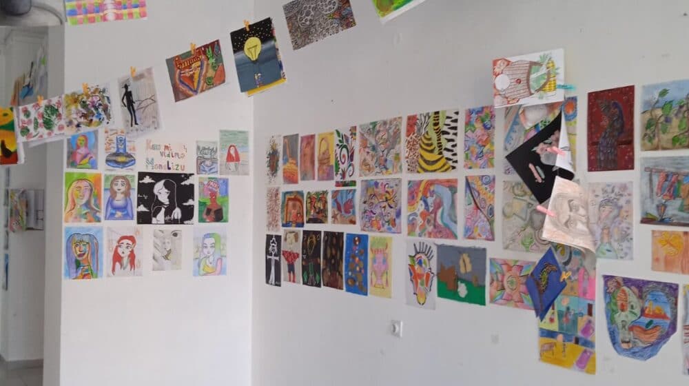 Izložba radova talentovanih učenika Olivere Marjanović 1