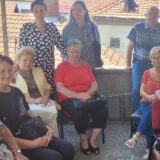Članice Kluba 65+ Crvenog krsta Zaječar u poseti Matičnoj biblioteci "Svetozar Marković" 12