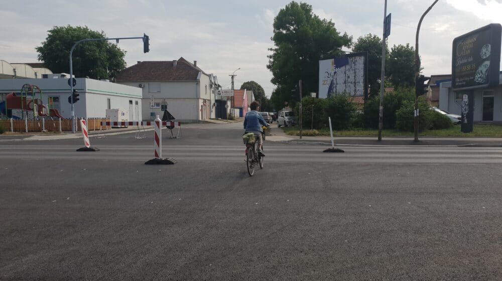 Ponovo saobraćaj kroz zrenjaninsku raskrsnicu Žitni trg 1