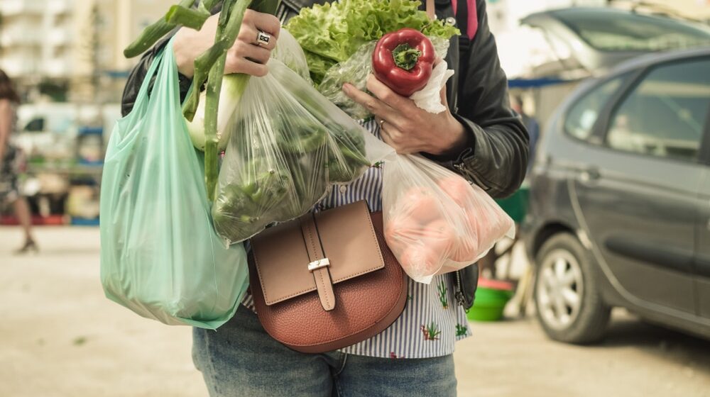 "Zanemarujemo zdravlje, ali drugačije ne možemo": Građani u anketi Danasa o tome kako je inflacija uticala na kvalitet i količinu hrane koju kupuju 1