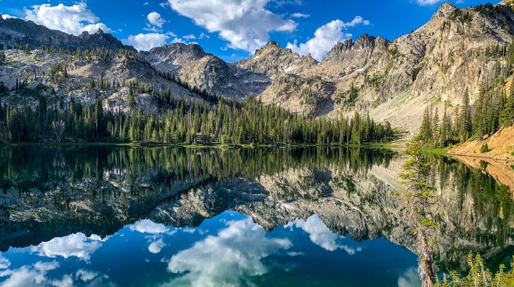Raj na zemlji: Mesto gde se jednom godišnje okupljaju najbogatiji ljudi na svetu 1