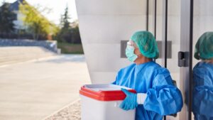 Knežević (UKCS): Daleko smo od evropskog proseka po broju donora, stalno treba govoriti o značaju 18