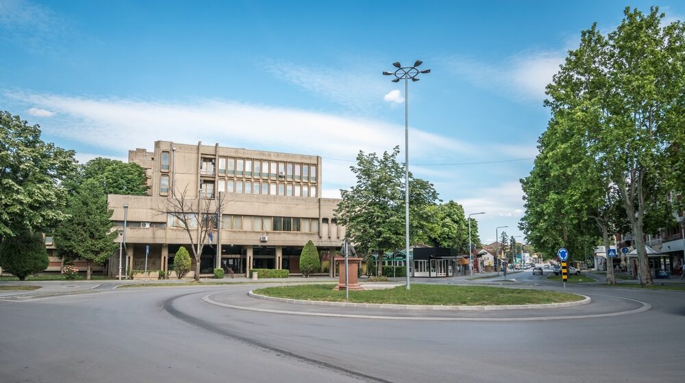 Gradonačelniče Pavloviću, rešite problem 1