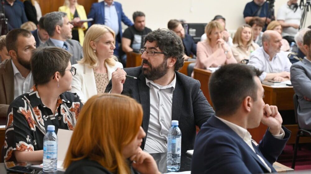 "U skupštinu je ušla nova opozicija koja se politici nije učila od stare DS": Dragan Popović o konstitutivnoj sednici grada Beograda 1