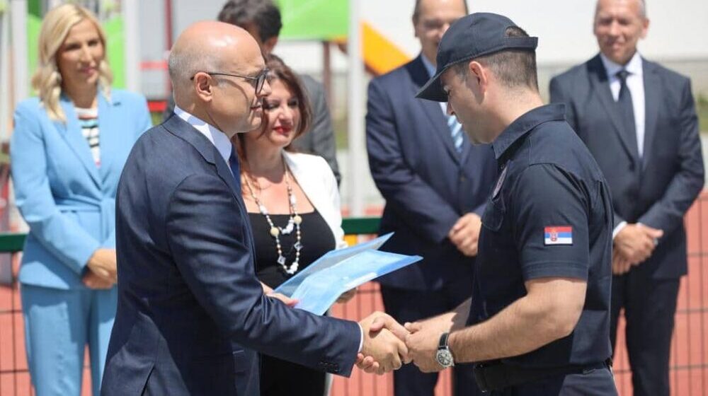 Novi Sad: Uručeni ključevi 438 stanova za "bezbednjake" 1