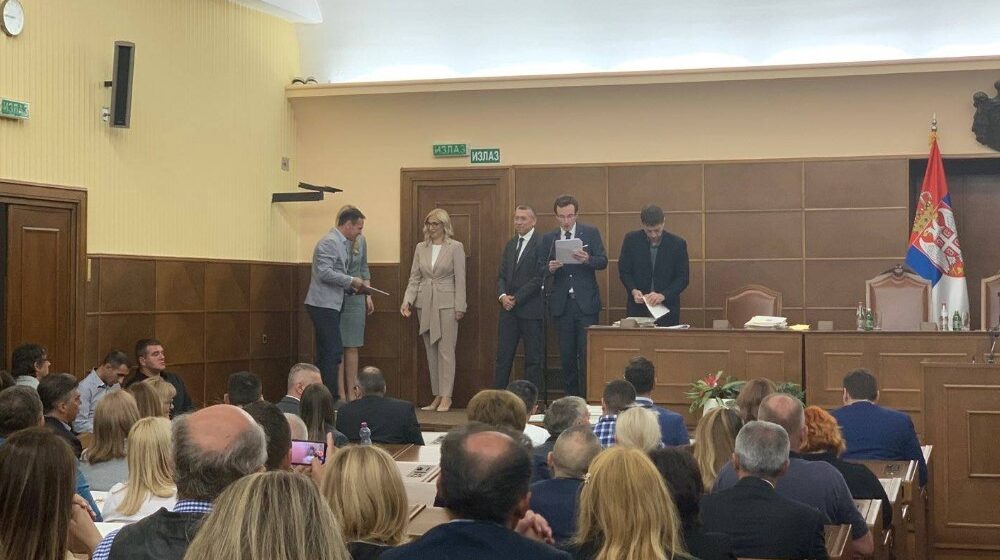 Tehnička škola iz Zaječara dobila 1,5 miliona dinara za nabavku novog automobila 1