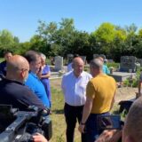 Novi Kneževac: Oskrnavljeni spomenici na groblju u naselju Rabe 2