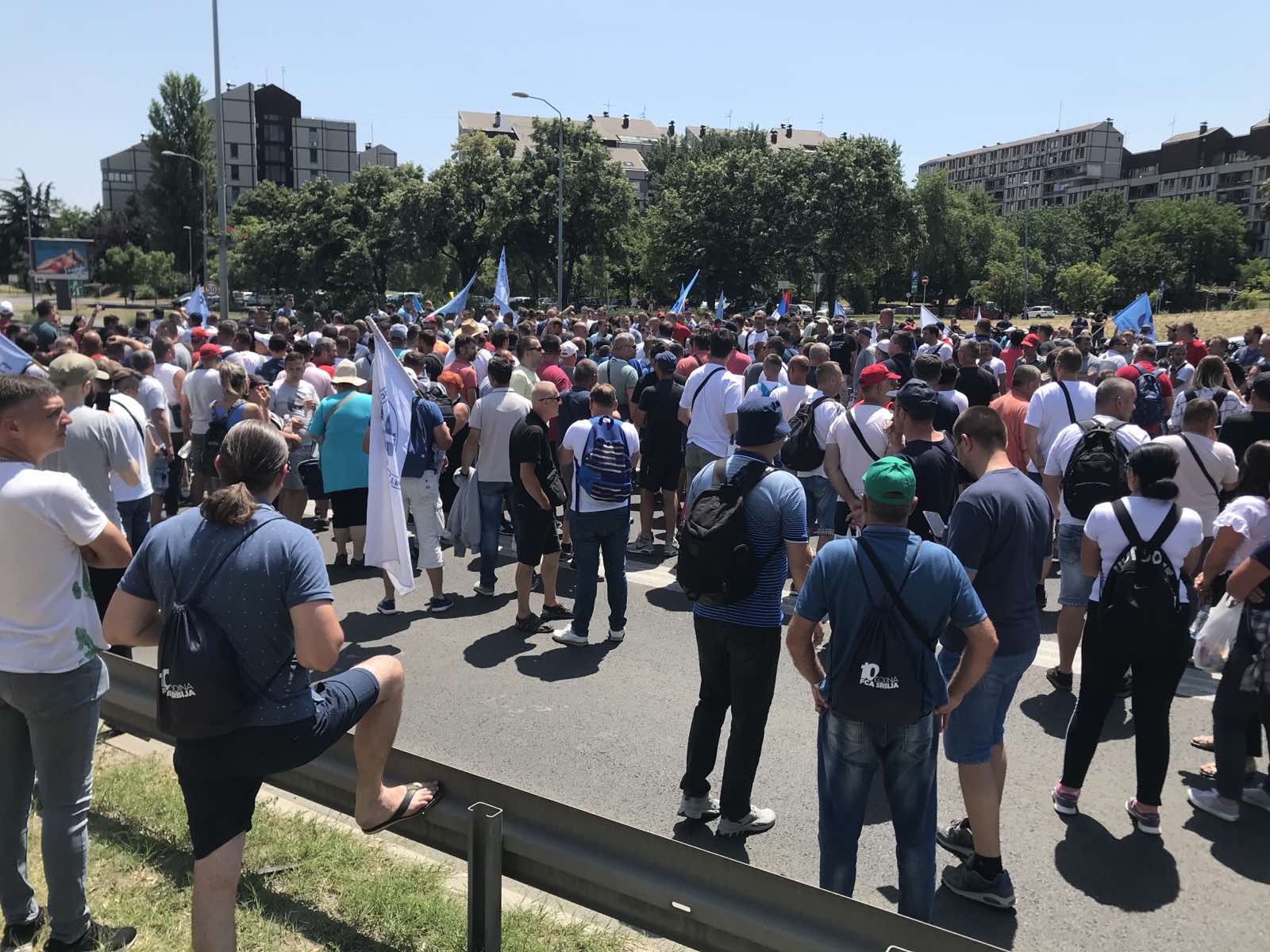 Završen protest radnika Fijata kod Sava Centra, sastanak sa Vučićem u subotu u 9 (FOTO, VIDEO) 7