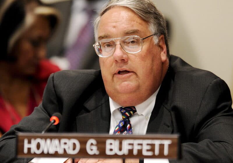 Američki biznismen Hauard Bafet želi da pomogne u obnovi ukrajinske infrastrukture 1