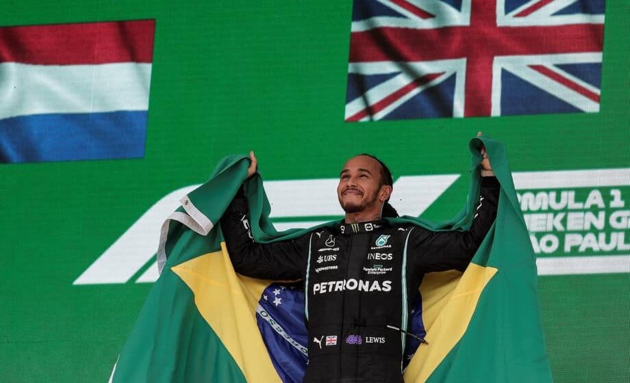 Hamilton, pola Englez pola Brazilac 1