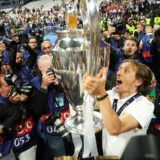 I zvanično: Luka Modrić potpisao novi ugovor sa Realom 3