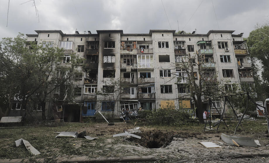 Troje civila nastradalo u reketiranju Donjecka, Zelenski smenio tri šefa bezbednosnih službi 1