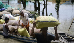 Milioni ljudi pogođeni poplavama u Indiji i Bangladešu 4