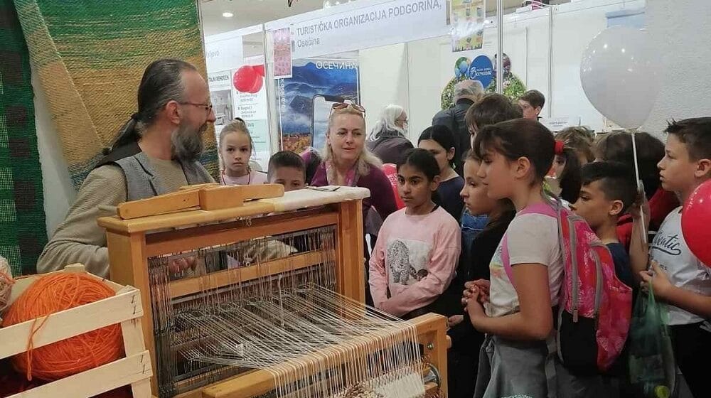 Zrenjaninac Zoran Slijepčević, jedini muškarac tkač u Srbiji 1