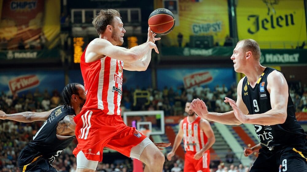 Zvezdi šesta titula u ABA ligi, Partizan pao posle prekida 1