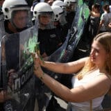 MUP: Laž je da je policija vršila nasilje nad demonstrantima 7