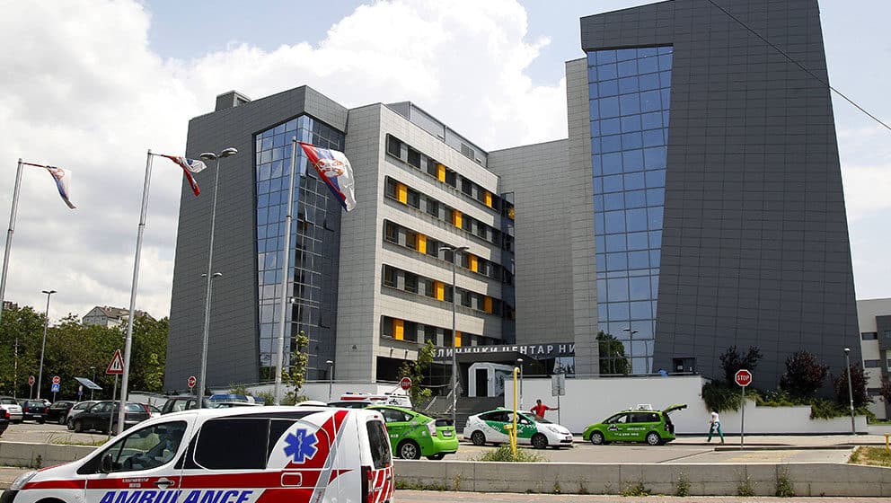 UKC Niš: Svih devetoro povređenih u sudaru, među kojima i dve pripadnice ekipe Hitne pomoći, u stabilnom su stanju 1