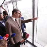Vučić obeležio deceniju na vlasti obilaskom Beograda na vodi - simbolu promene za naprednjake, "ambalaži bez duše" za ostatak građana 11