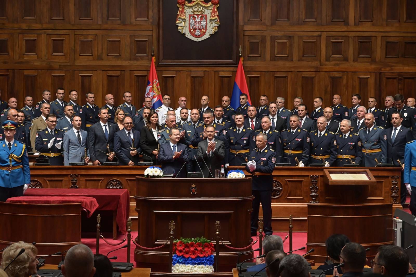 U Domu Narodne skupštine upriličena svečanost povodom završetka školovanja 11. klase VSBO i oficira 65. klase GŠU 2 U Domu Narodne skupštine upriličena svečanost povodom završetka školovanja 11. klase VSBO i oficira 65. klase GŠU 2