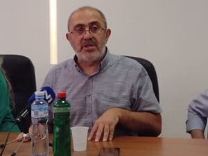 "Pristali smo na društvo u kome se za sve pita jedan čovek": Tribina nedeljnika Vreme u Kragujevcu 6