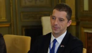 Đurić se sastao sa Hilom i predstavio mu prioritete spoljnopolitičke orijentacije nove vlade