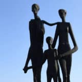 "Vučević iz inata političkim protivnicima insistira na spornom spomeniku": Sagovornici Danasa o pokušaju komunalne milicije da spreči potpisivanje peticije 6