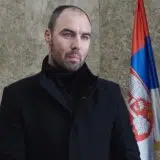Kancelarija Tomanović: Inspektor Milenković ponovo otkrio, savladao i legitimisao tajnu pratnju - ispostavilo se pripadnike BIA 4