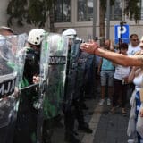 Pajtić o incidentu u Novom Sadu: Nasilje nad građanima je Vučićev modus operandi 11