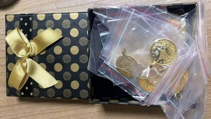 Carinici u Preševu sprečili krijumčarenje 22 zlatnika vrednosti više od milion dinara 1