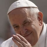 Vatikan navodi da transrodni katolici mogu biti kršteni 2