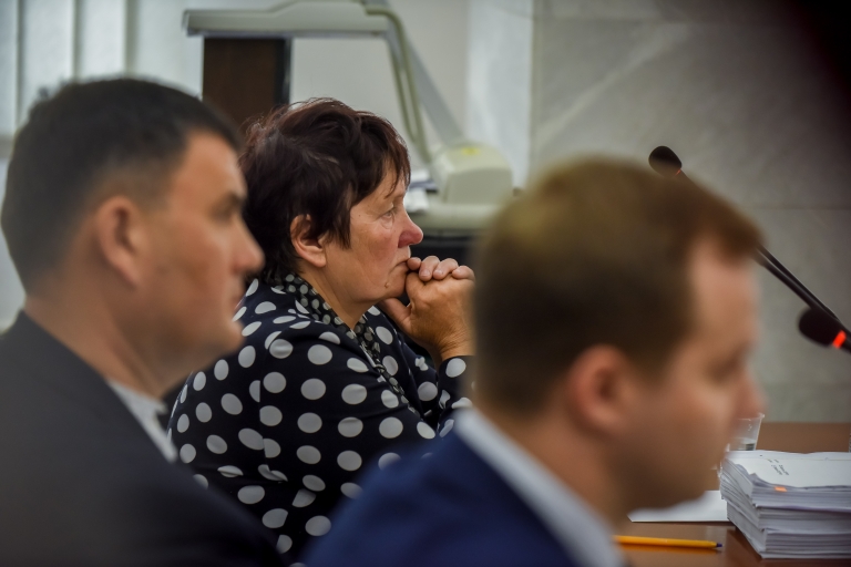 Image shows Kateryna Shelipova at trial